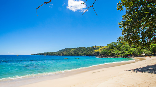 Pesona Pesisir Pulisan: Surga Tersembunyi di Minahasa Utara